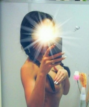 Искусная и развратная леди приглашает в гости насладиться жаркими моментами и полетом фантазий. Отдохни от забот и стресса, открой для себя новые грани удовольствия. Только серьезные звонки. 15674, 26 лет